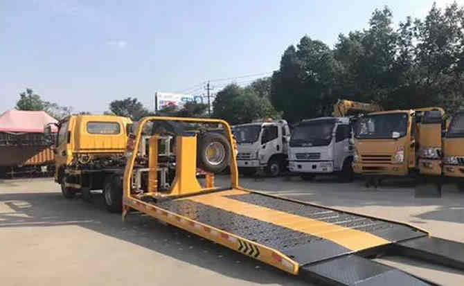 房县汽车中途维修案例